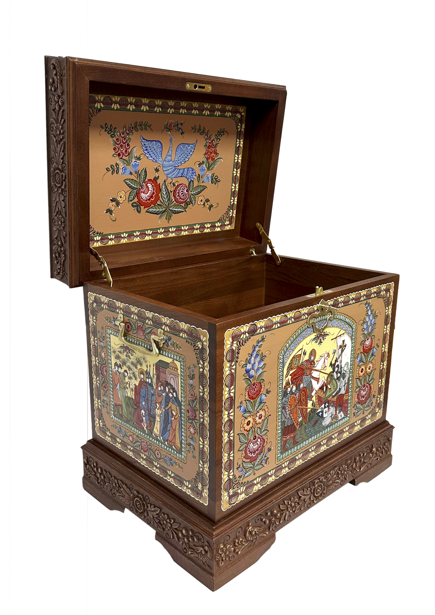 Сундук с глухой резьбой, бук, 2022А